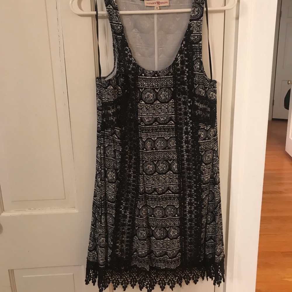 Altar’d State Black & White Dress Size Small